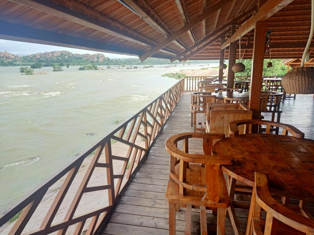 Leo Wodden Resort Hampi Exterior foto