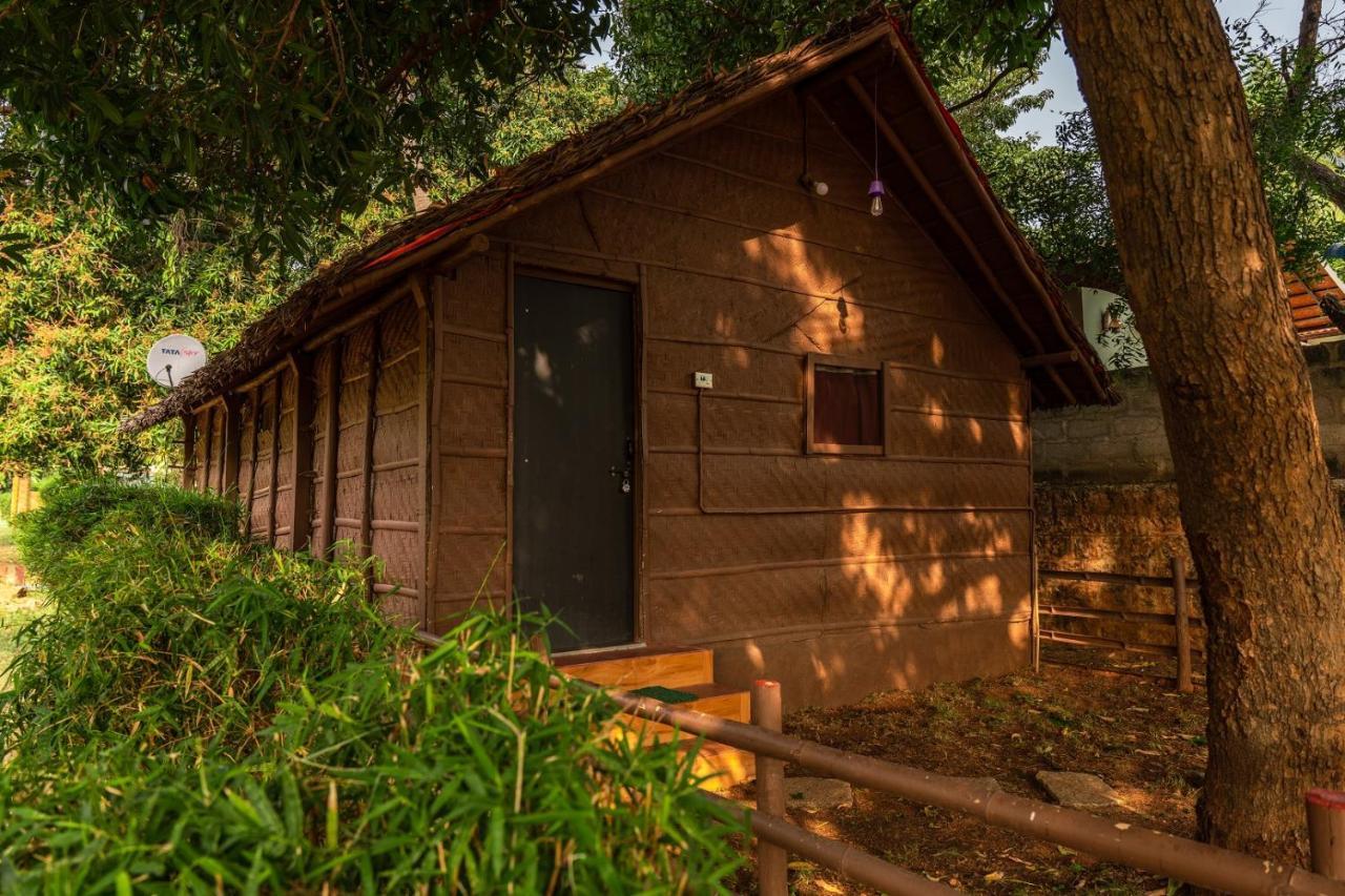 Leo Wodden Resort Hampi Exterior foto