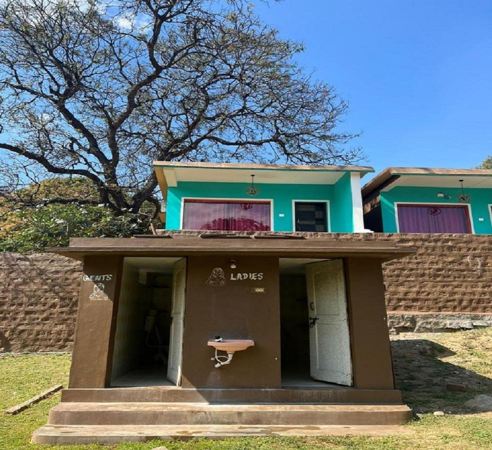Leo Wodden Resort Hampi Exterior foto