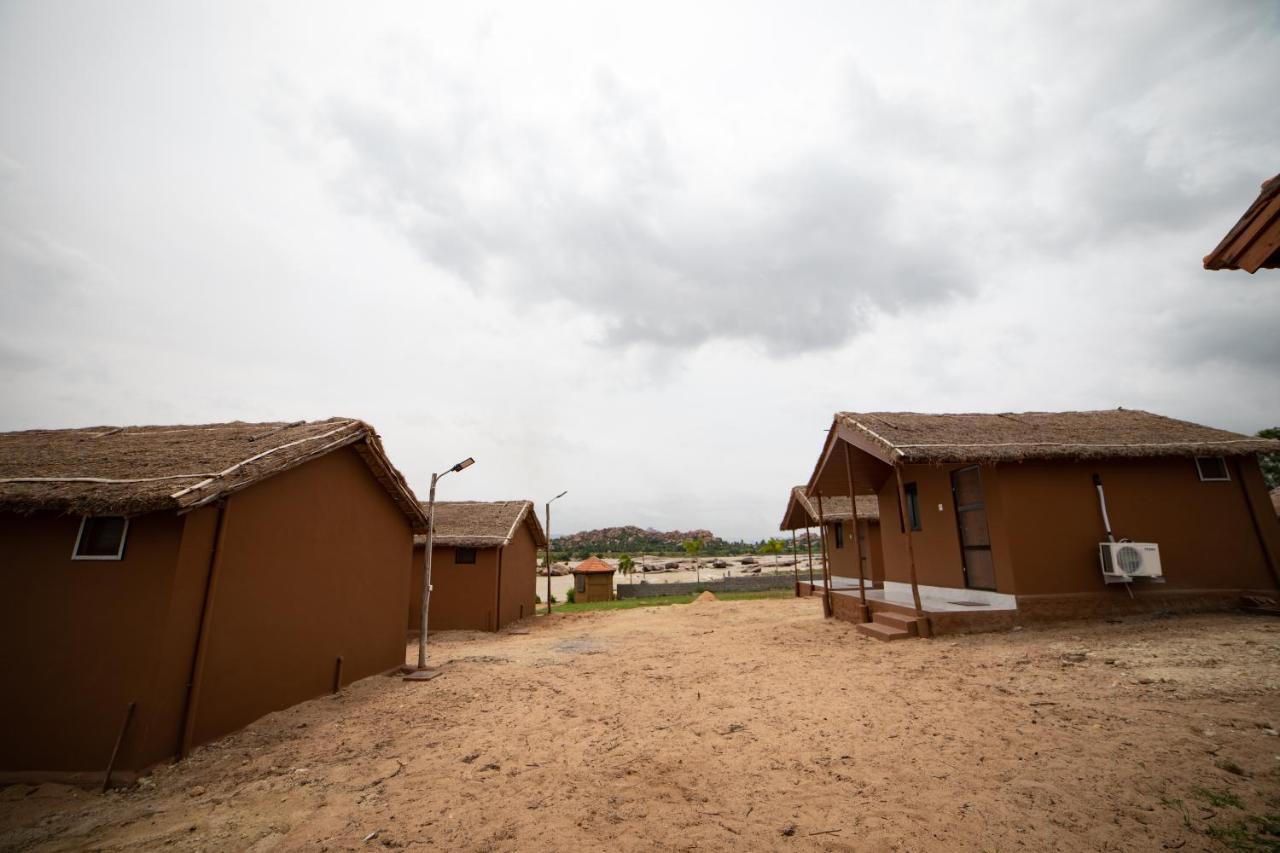 Leo Wodden Resort Hampi Exterior foto